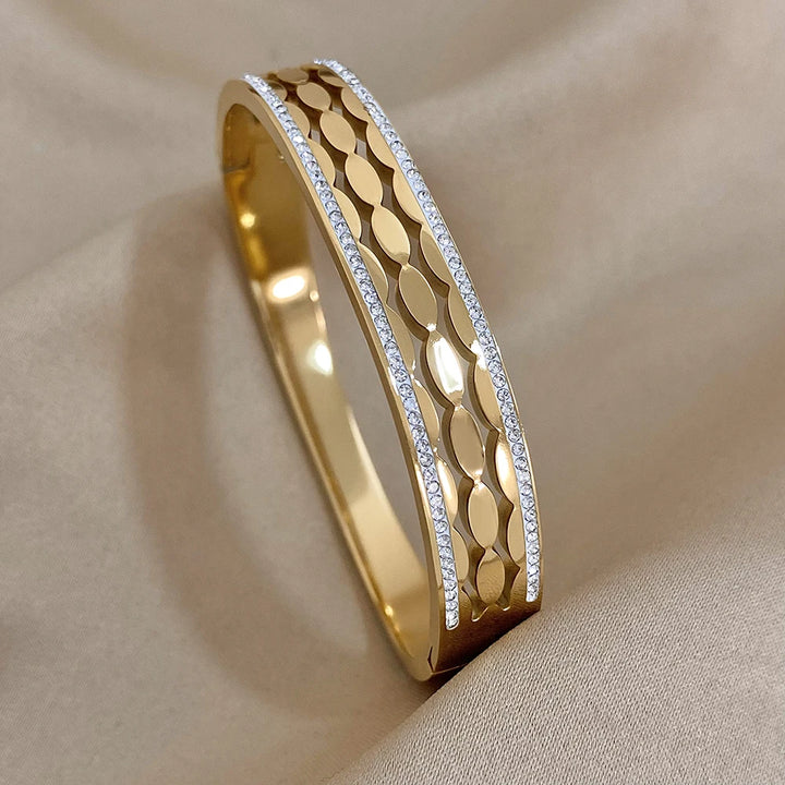 Savona Halo Bangle