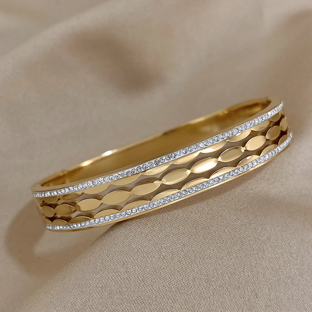 Savona Halo Bangle
