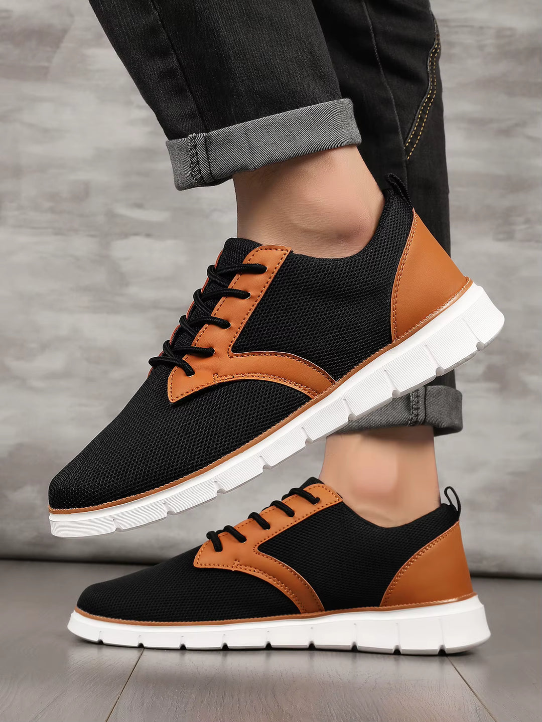 Savoni Leather Sneakers