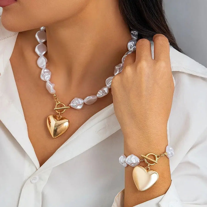 Savona Charm Set