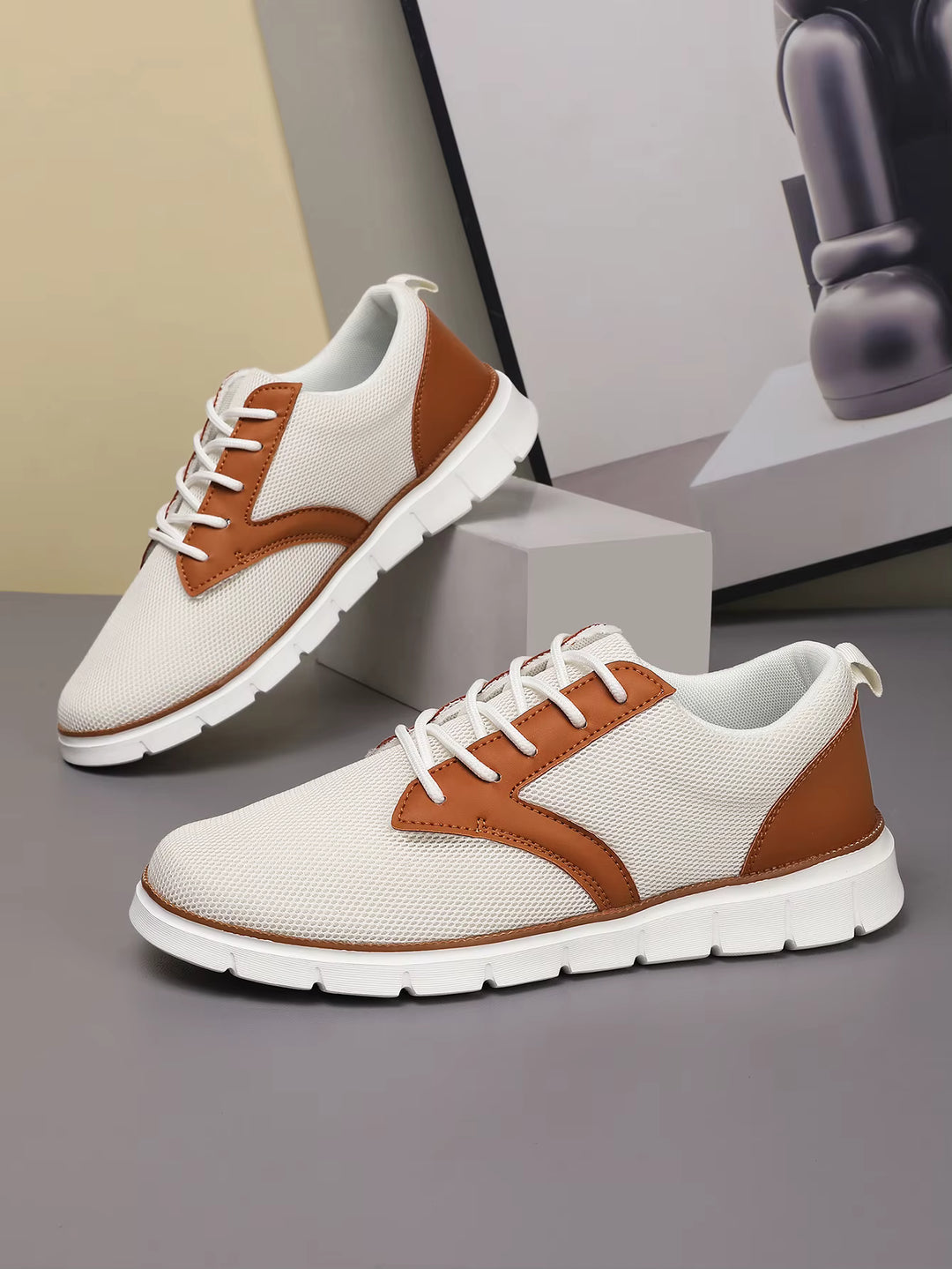 Savoni Leather Sneakers