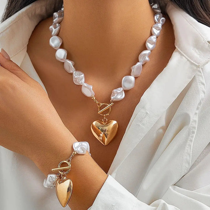 Savona Charm Set