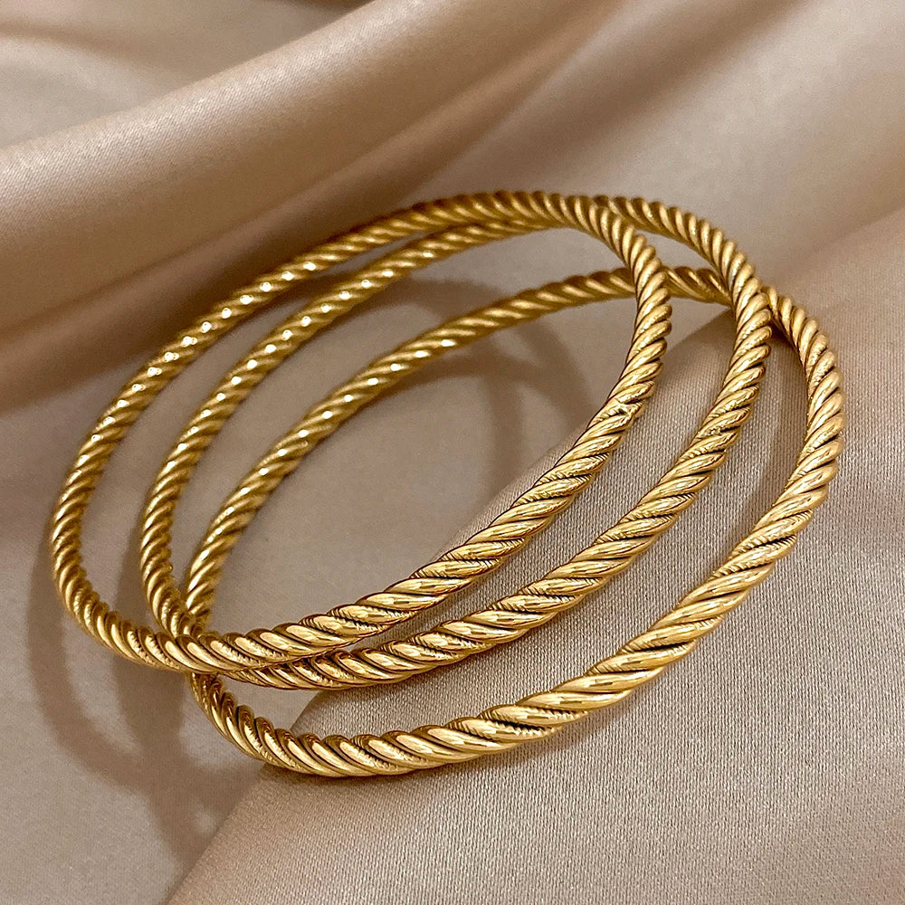 Savona Twist Bangle