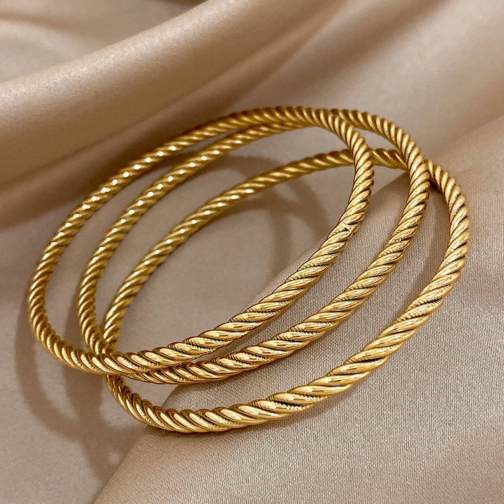 Savona Twist Bangle