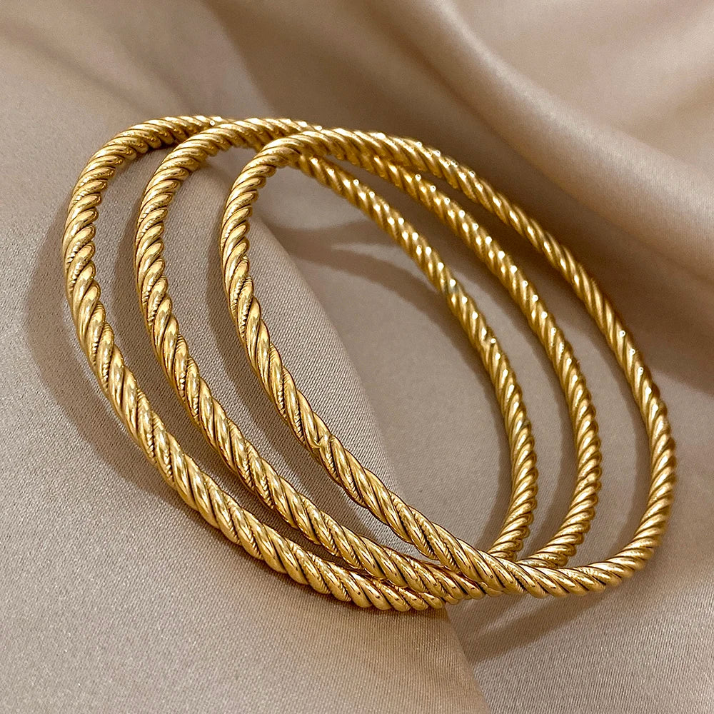 Savona Twist Bangle